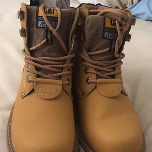 Men’s work boots/hiking size 10 1/2